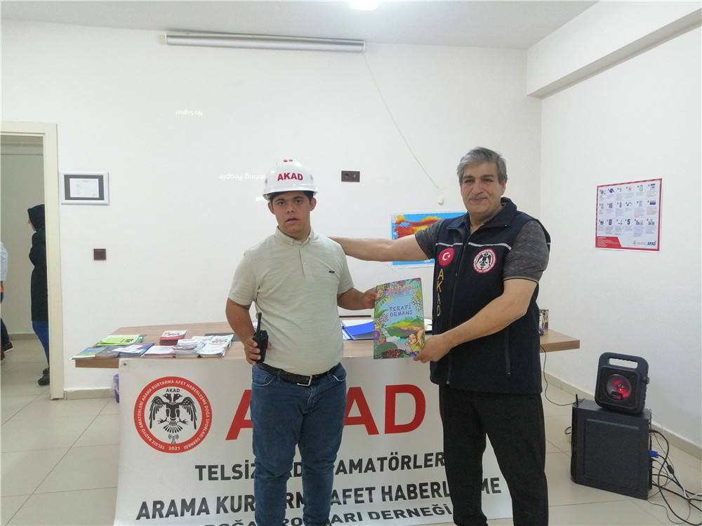 Duygu Rehabilitasyon Merkezine AFET Farkındalık Eğitimi Ve Orman Yangınları ile Mücadele Eğitimi Verildi ve Tatbikatı Yapıldı