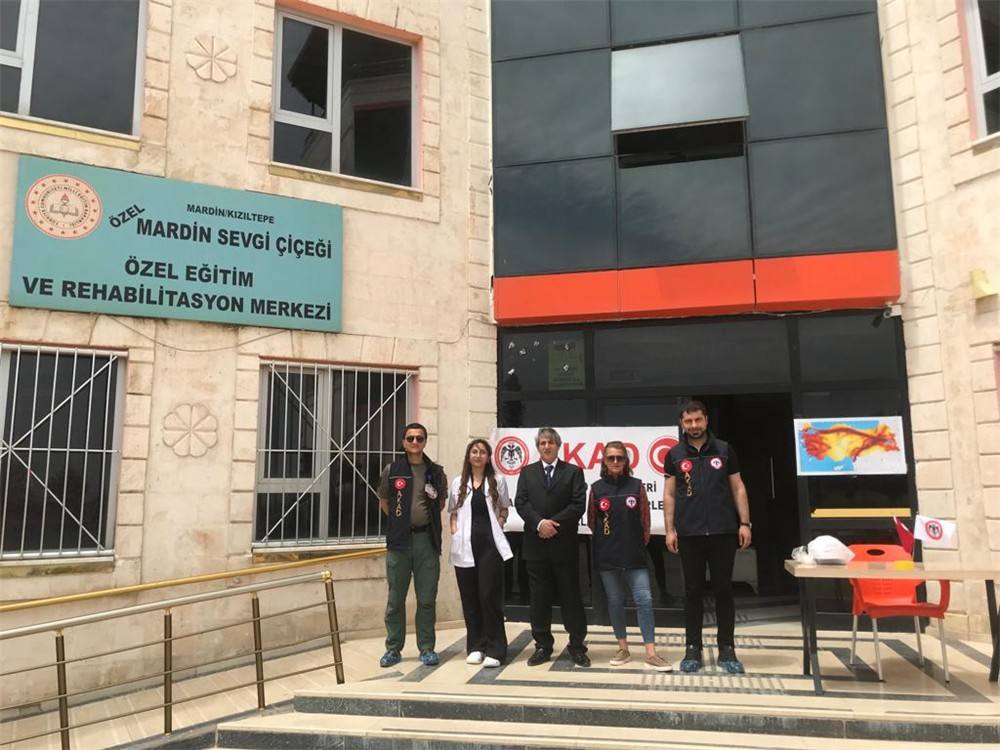 Mardin Kızıltepe Sevgi Çiçeği Rehabilitasyon Merkezine AFET Farkındalık Eğitimi Verildi ve Tatbikatı Yapıldı