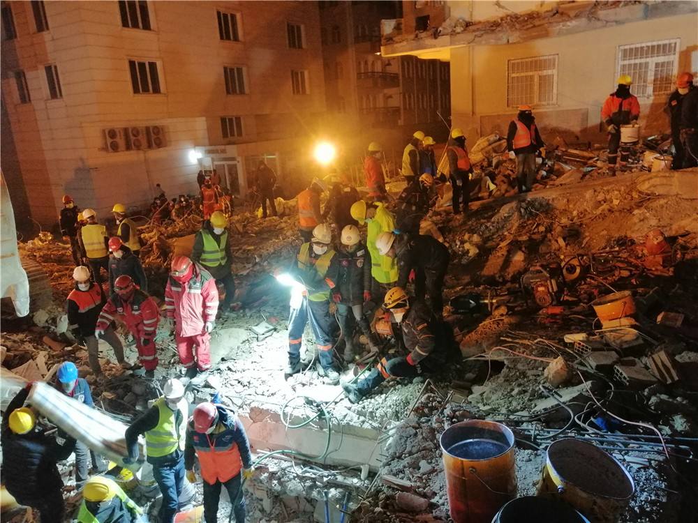 6 Şubat 2023 Depreminde AKAD Arama Kurtarma Derneği Olarak Deprem Sahasındaydık