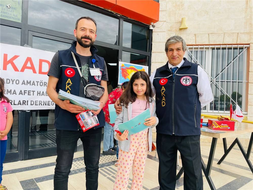 Mardin Kızıltepe Sevgi Çiçeği Rehabilitasyon Merkezine AFET Farkındalık Eğitimi Verildi ve Tatbikatı Yapıldı