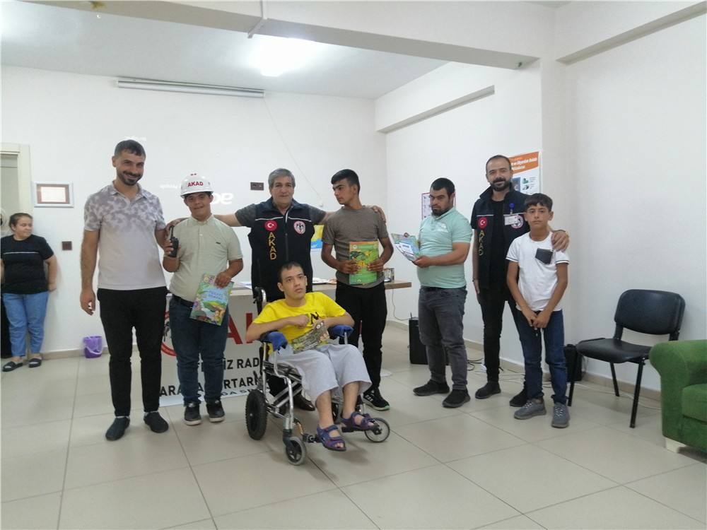 Duygu Rehabilitasyon Merkezine AFET Farkındalık Eğitimi Ve Orman Yangınları ile Mücadele Eğitimi Verildi ve Tatbikatı Yapıldı