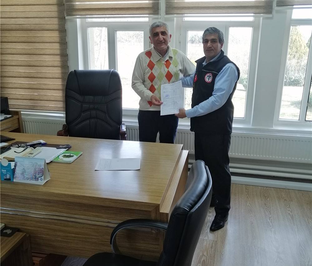 Gazi Yaşargil E.A. Hastanesinin Etrafına Sayın Vali Yardımcımız Fatih Ayaz ile Orman İşletme Müdürlüğüyle Hastane Başhekim ile Fidan Ektik