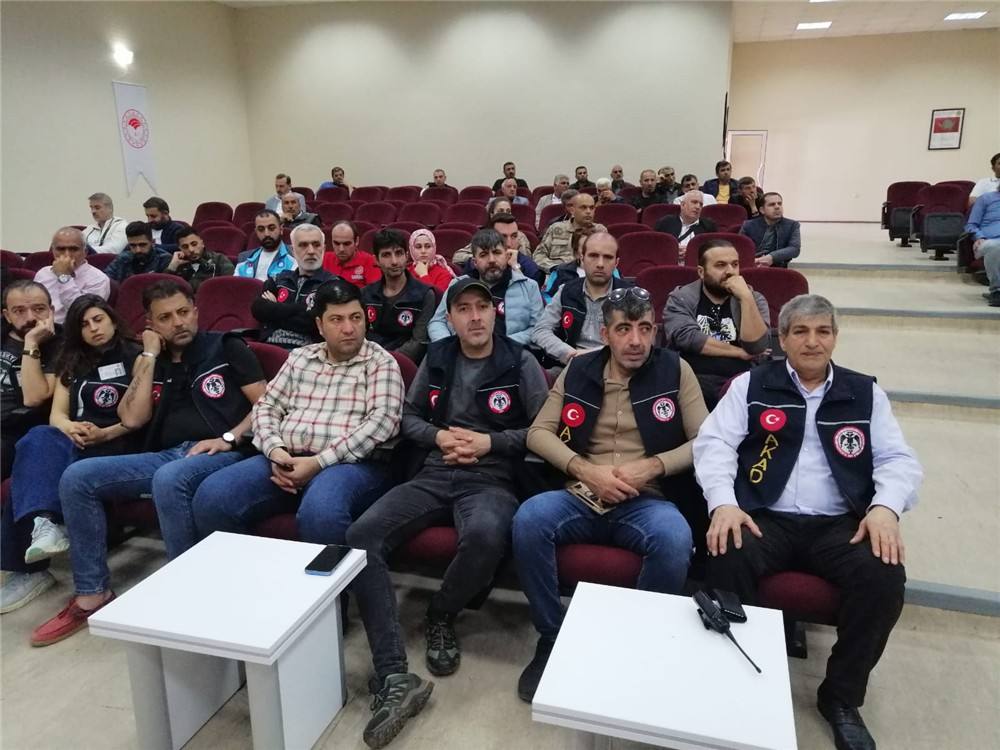 Diyarbakır Orman İşletme ve Bölge Müdürlüğü Tarafından Orman Yangınları ile Mücadale Eğitimi Aldık