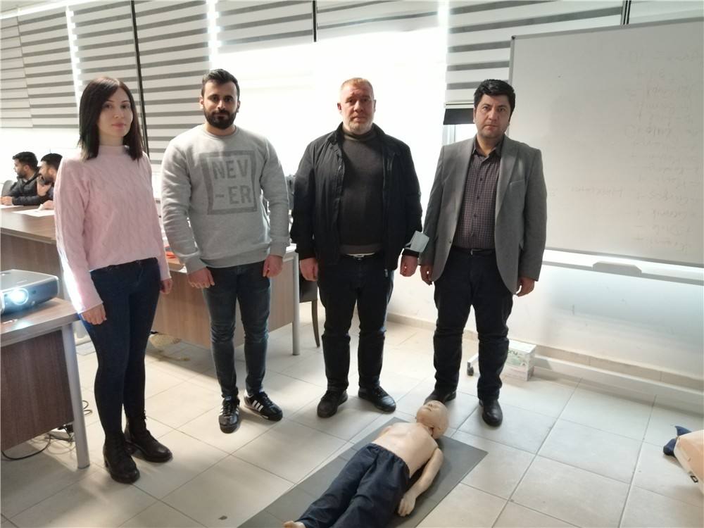 İlk Yardımcı Eğitimlerini İl Sağlık Müdürlüğünde İlk Yardımcı Eğitim Biriminden Aldık