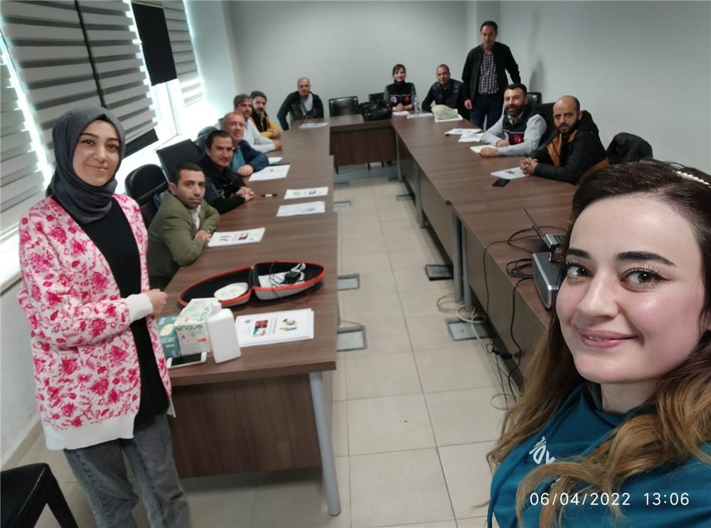 İlk Yardımcı Eğitimlerini İl Sağlık Müdürlüğünde İlk Yardımcı Eğitim Biriminden Aldık